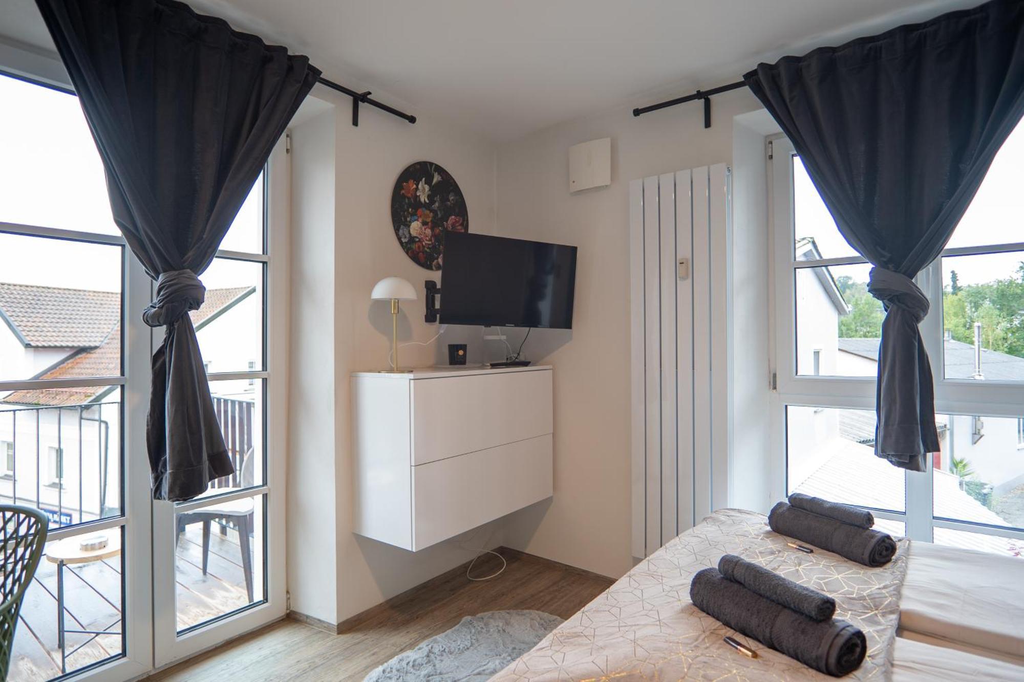 24-7 Living Room Passau - Cozy - Balcony - Kitchen Tiefenbach (Passau) Exterior foto